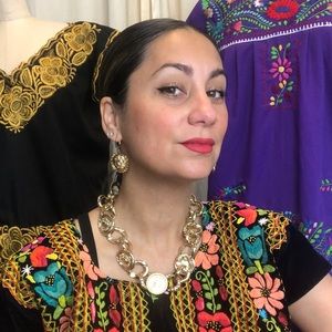 Meet your Posher, Cynthia